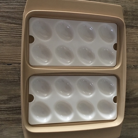 Egg Container-Storage-Vintage Tupperware - Picture 9 of 9